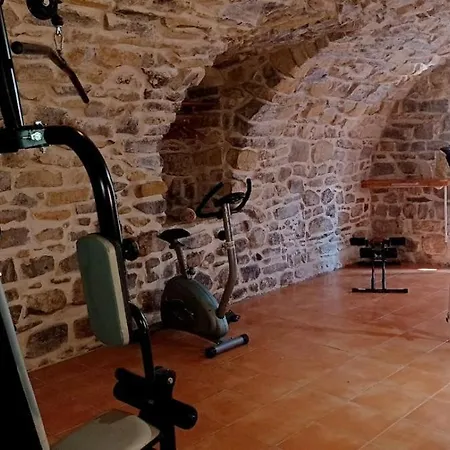 Maison De Vacances Tour'n'sol Grospierres