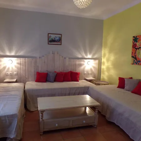 Maison De Vacances Tour'n'sol Grospierres