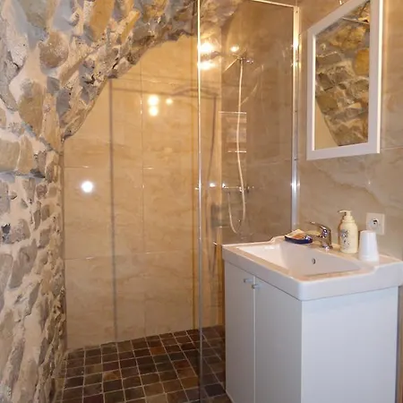Holiday home Maison De Vacances Tour'n'sol *