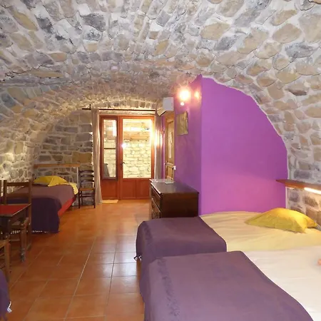 Holiday home Maison De Vacances Tour'n'sol