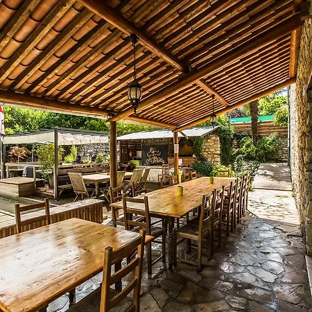 Maison De Vacances Tour'n'sol Holiday home Grospierres