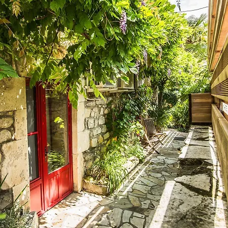 Holiday home Maison De Vacances Tour'n'sol *